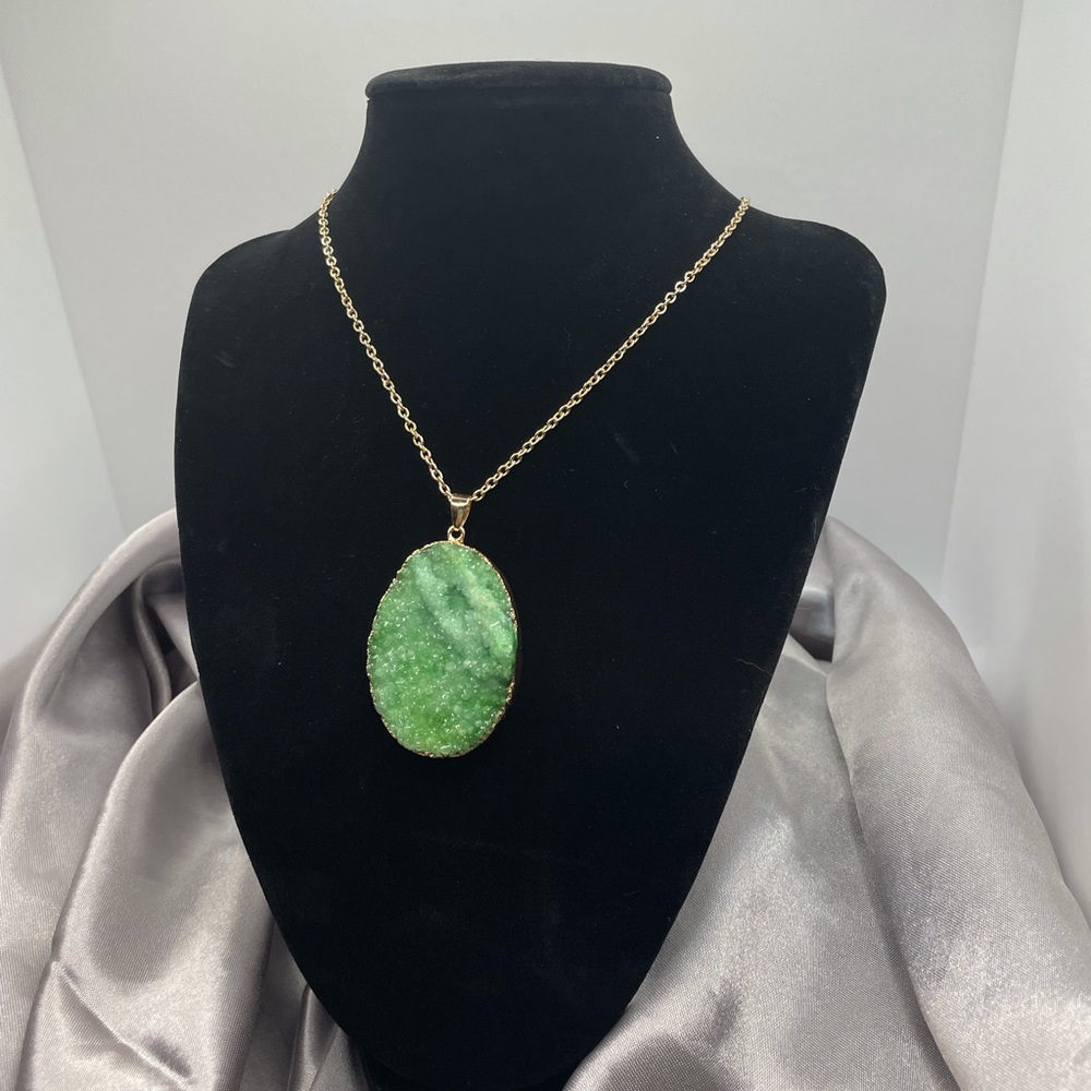 Green Drusy Quartz Pendant Necklace 24 in